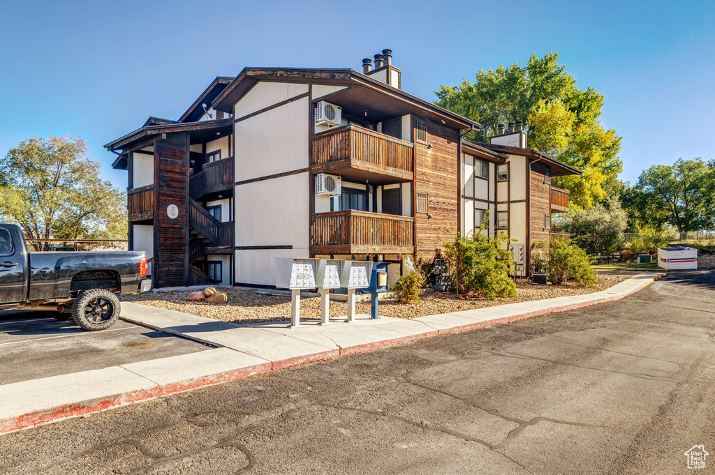 Photo 8 for MLS #2117038 at 800 W Highway Dr