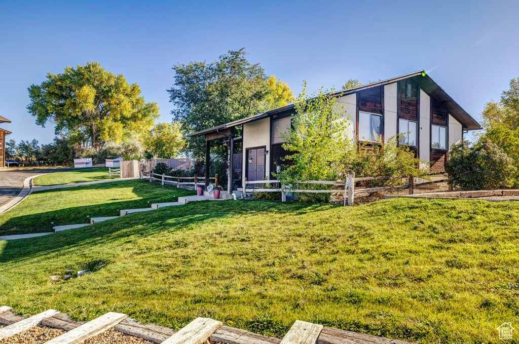 Photo 7 for MLS #2117038 at 800 W Highway Dr
