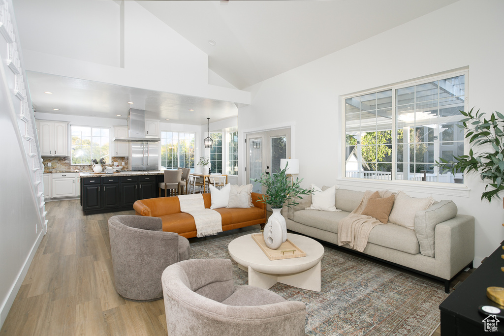 1247 W MAN OF WAR CV South Jordan, UT 84095