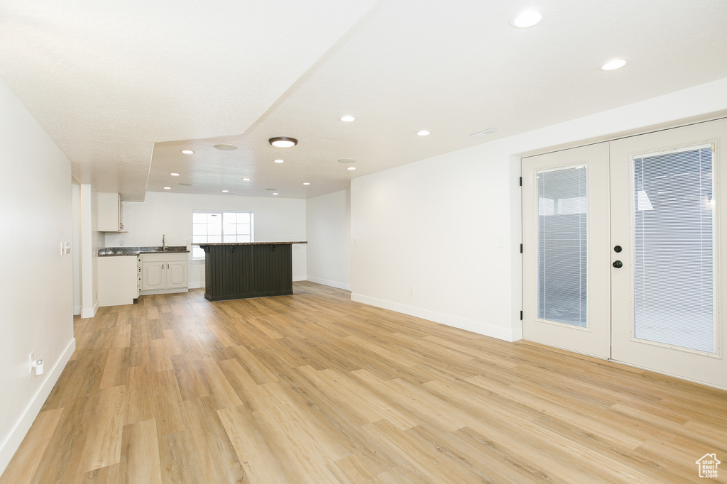 1247 W MAN OF WAR CV South Jordan, UT 84095