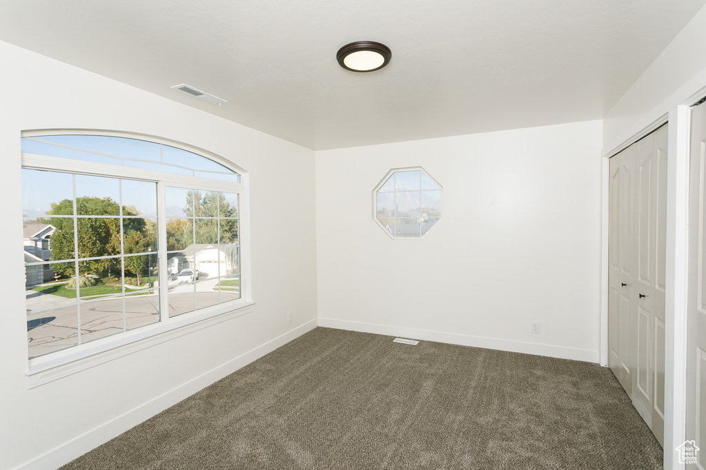 1247 W MAN OF WAR CV South Jordan, UT 84095