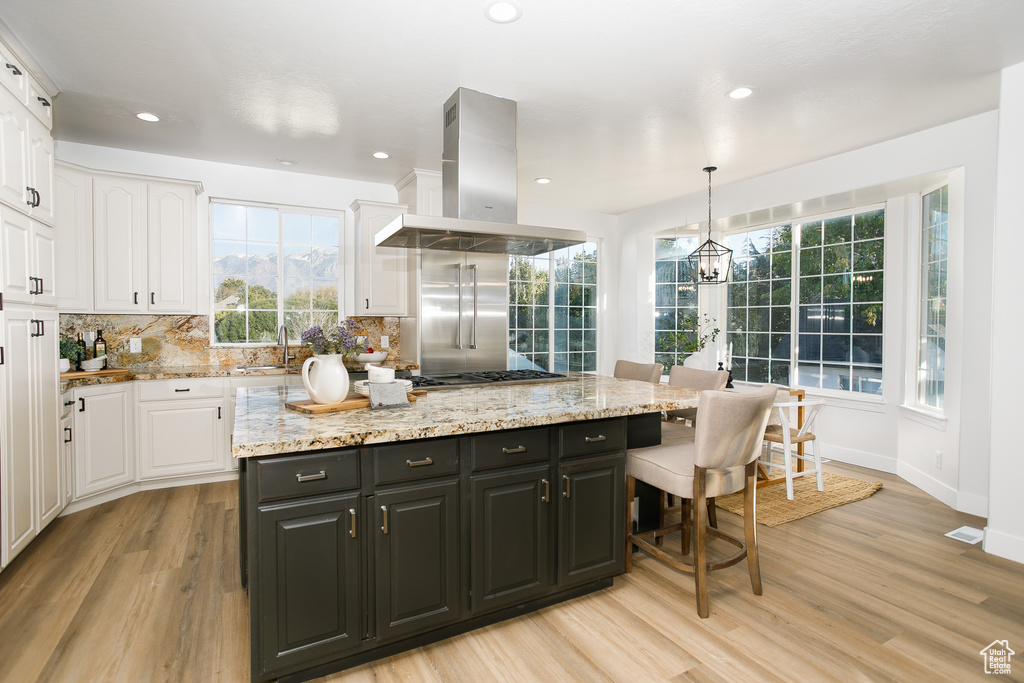 1247 W MAN OF WAR CV South Jordan, UT 84095