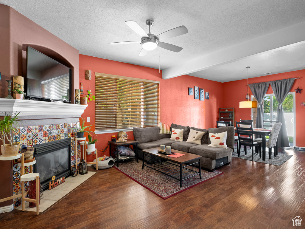 6878 W BAMBURGH WAY West Valley City, UT 84128