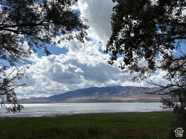 2256 E LOCH LOMOND DR Saratoga Springs, UT 84043