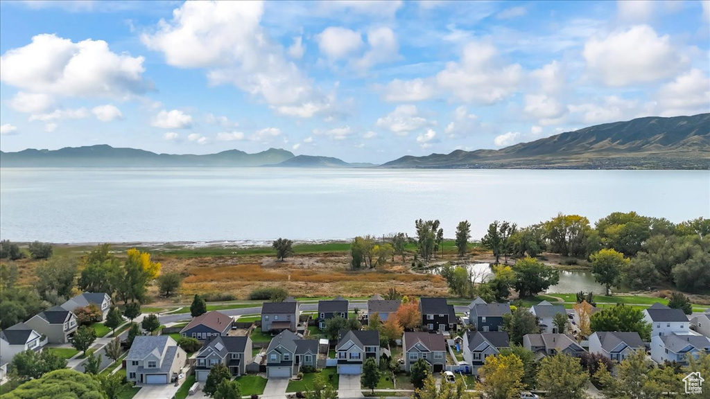 2256 E LOCH LOMOND DR Saratoga Springs, UT 84043