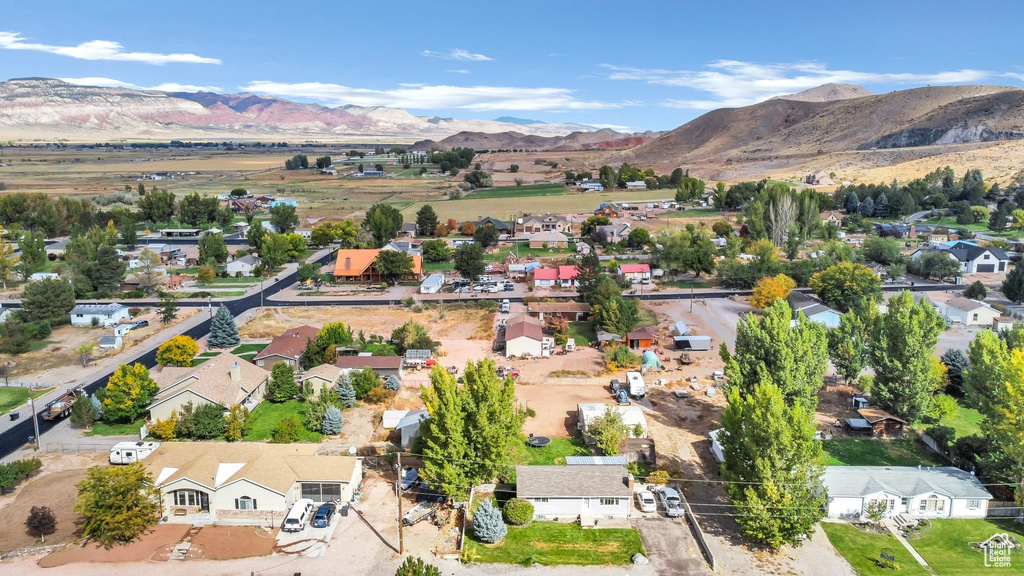 255 E 100 N Glenwood, UT 84730