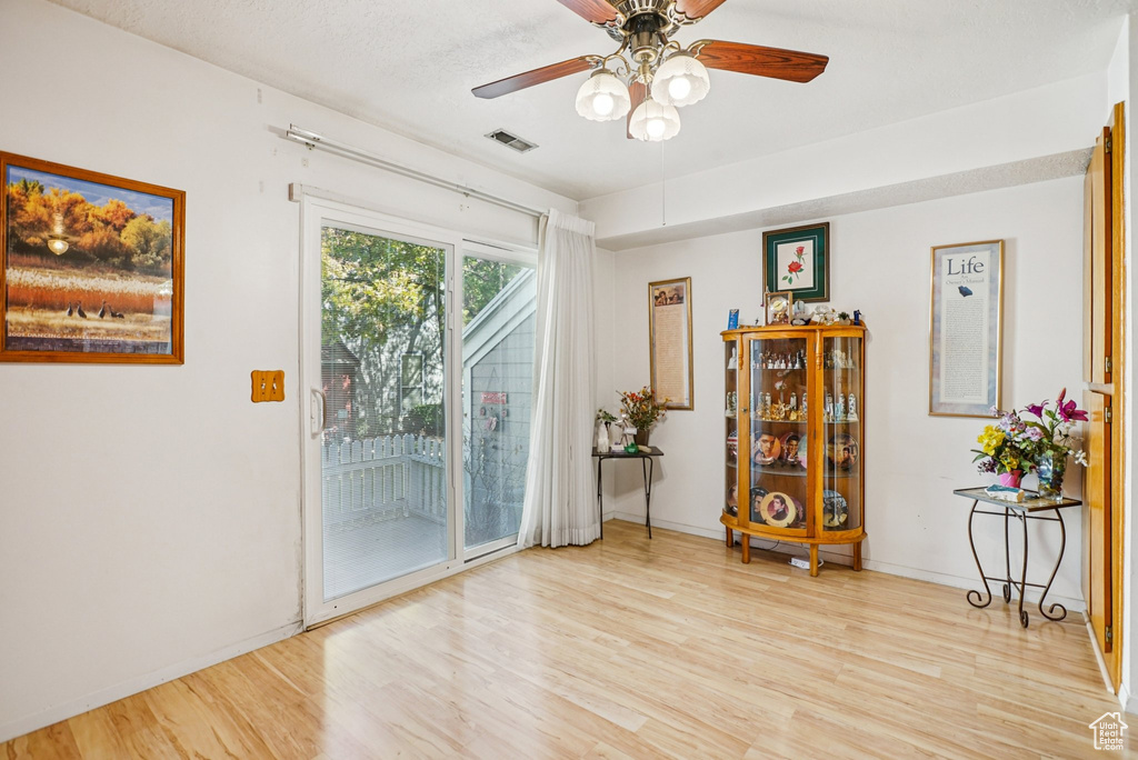 Photo 8 for MLS #2117065 at 1370 W Telegraph Hill Dr