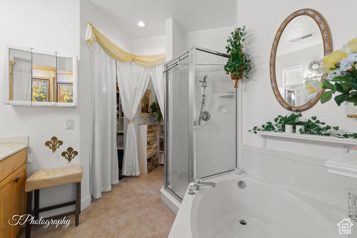 Photo 9 for MLS #2117082 at 1996 W 1940 North