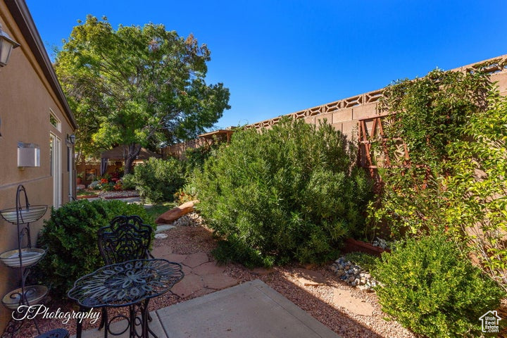 Photo 19 for MLS #2117082 at 1996 W 1940 North