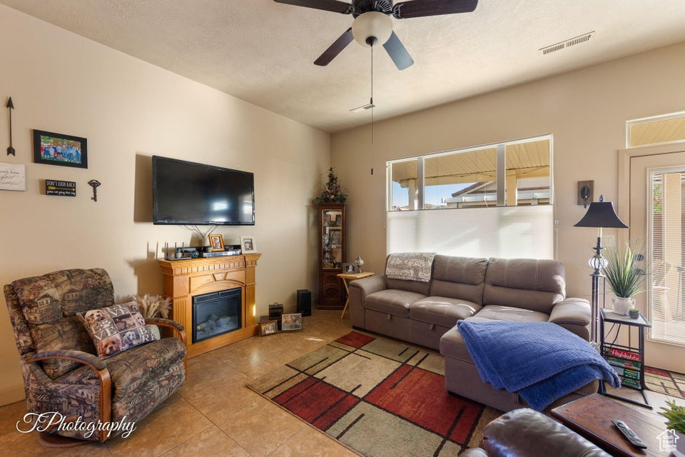 Photo 8 for MLS #2117085 at 2537 W 260 North
