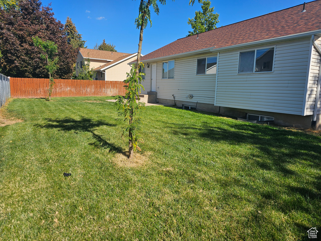 Photo 13 for MLS #2117094 at 2828 Brady Way