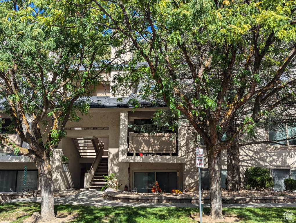 Photo 20 for MLS #2117098 at 955 E Creekhill Ln #31