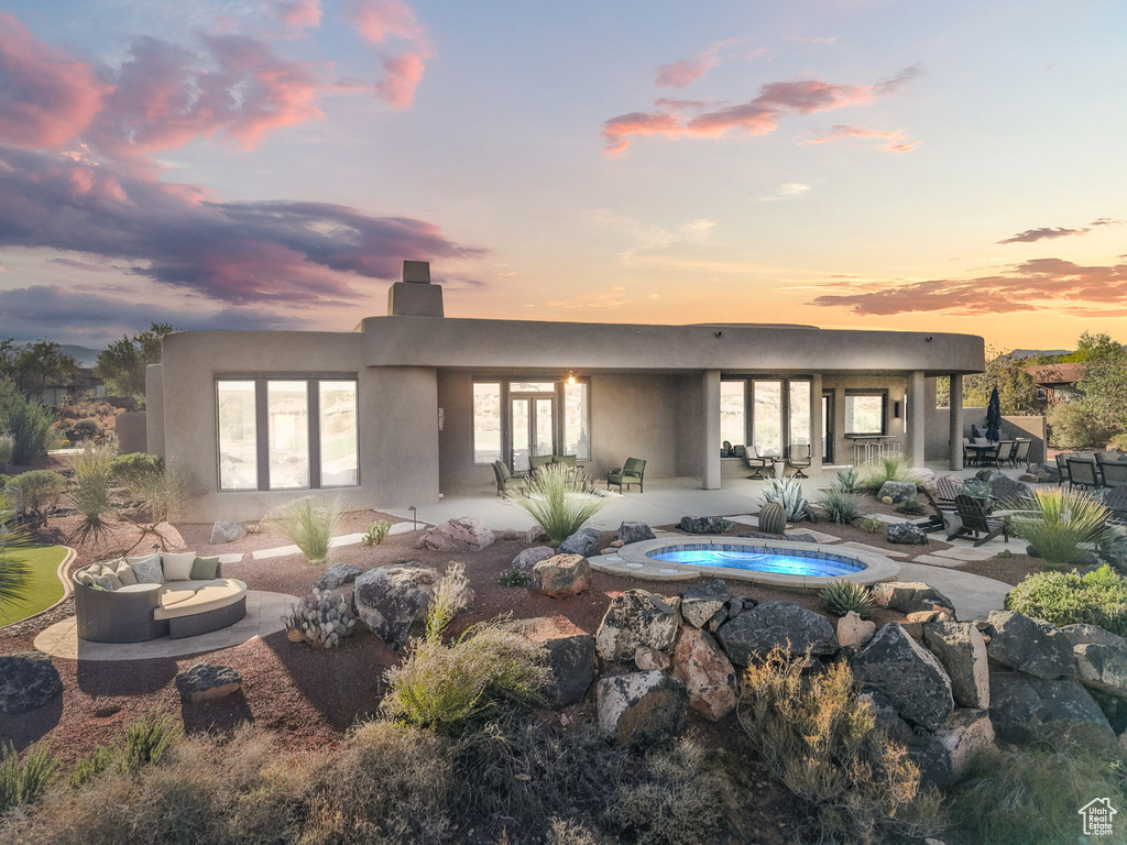 Photo 14 for MLS #2117101 at 2228 N Chaco Trl