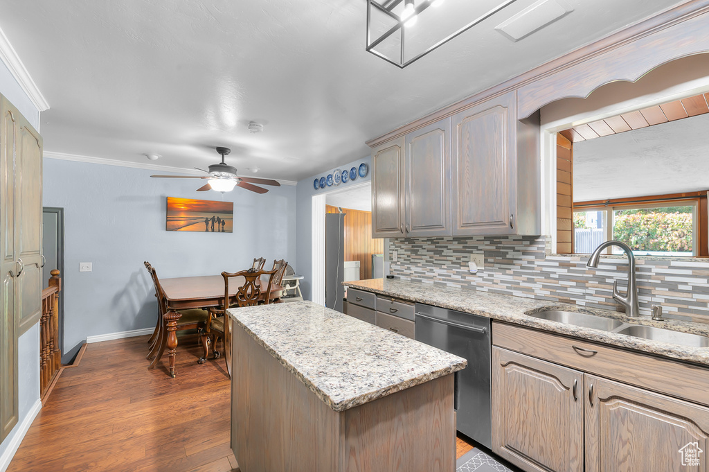 5574 S EASTON ST Taylorsville, UT 84129