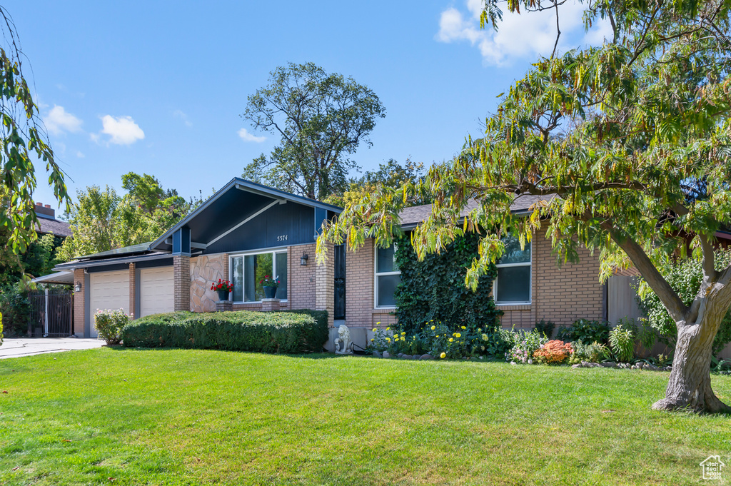 5574 S EASTON ST Taylorsville, UT 84129