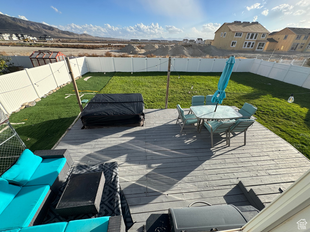 2066 E EASTER DR Eagle Mountain, UT 84005