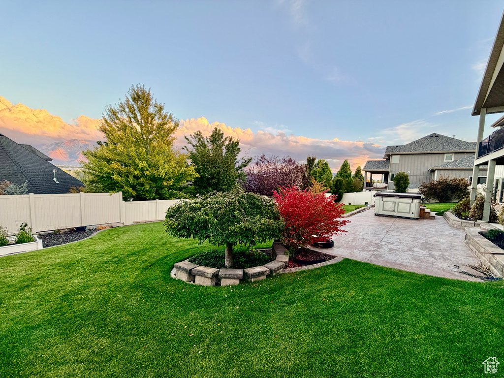 9121 S HIDDEN PEAK DR West Jordan, UT 84088