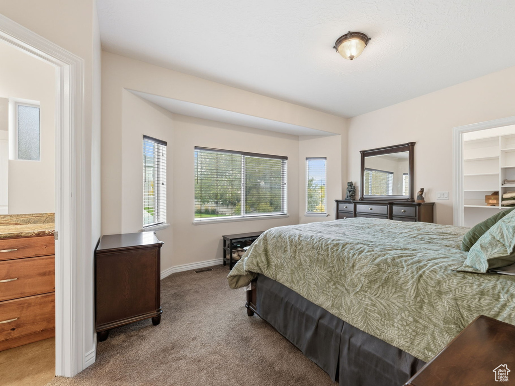 9121 S HIDDEN PEAK DR West Jordan, UT 84088