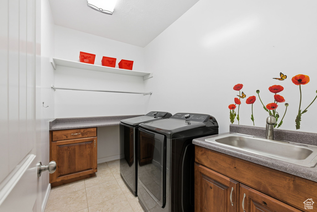 9121 S HIDDEN PEAK DR West Jordan, UT 84088