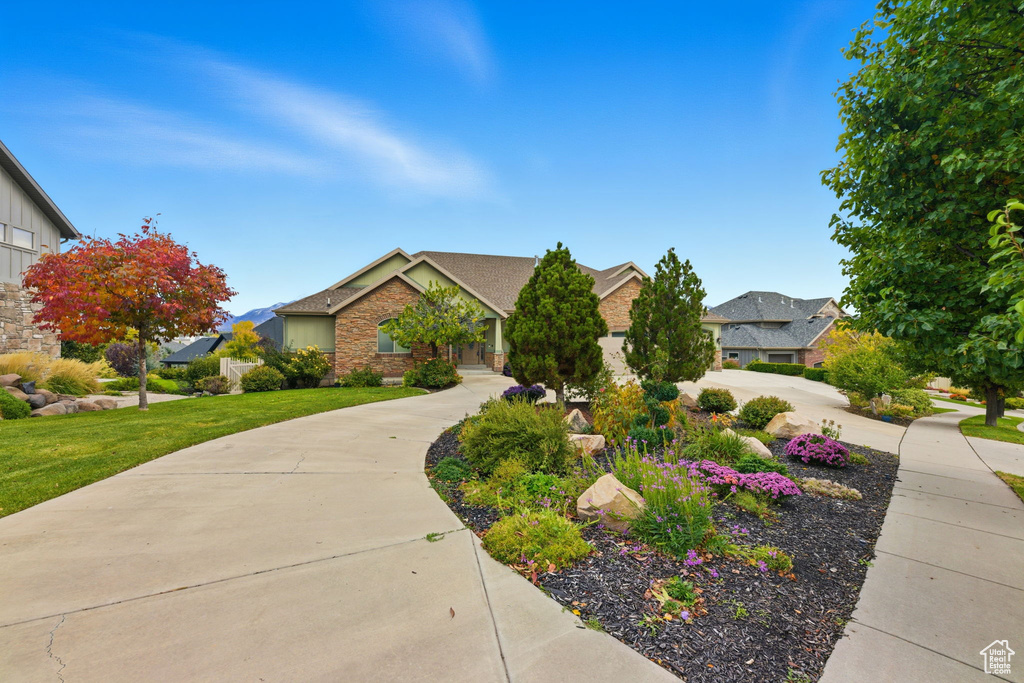 9121 S HIDDEN PEAK DR West Jordan, UT 84088