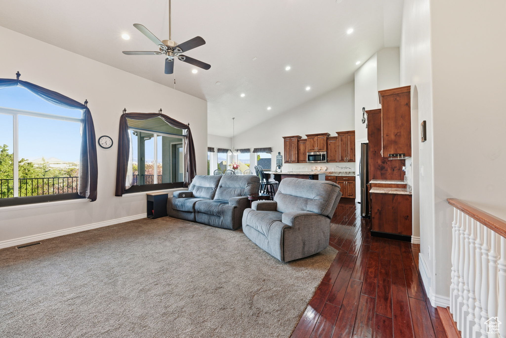 9121 S HIDDEN PEAK DR West Jordan, UT 84088