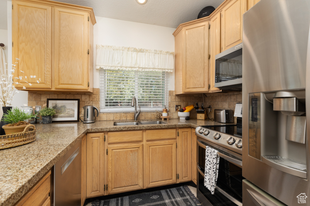 859 E 2125 N Lehi, UT 84043