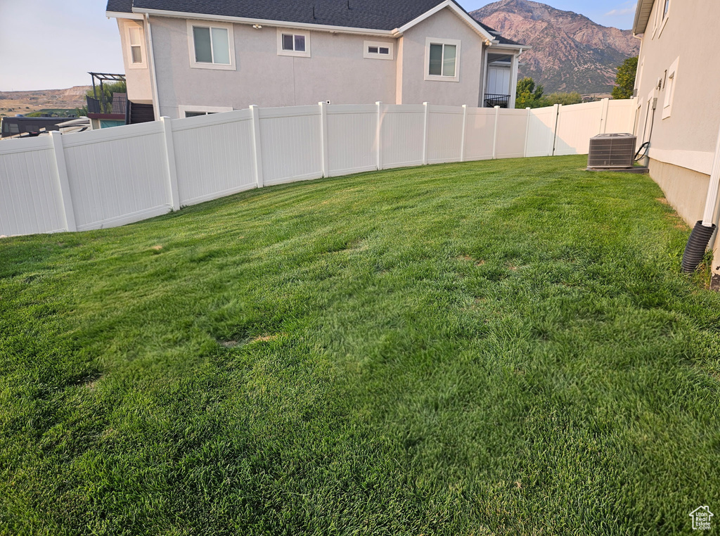1015 W 3000 N Pleasant View, UT 84414