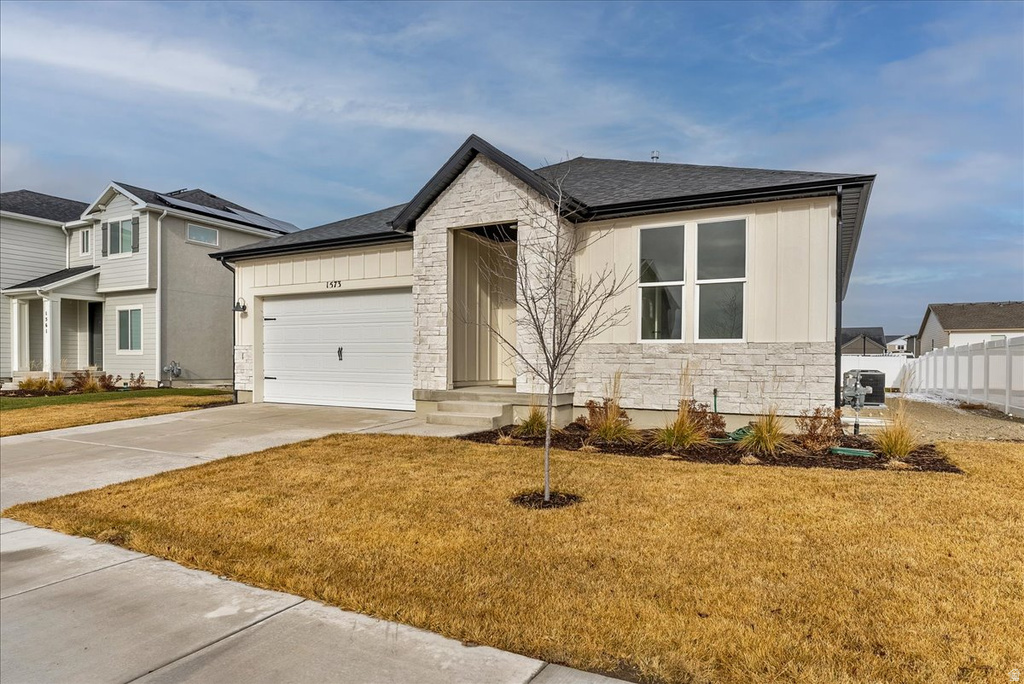 1573 E LYNX LN Eagle Mountain, UT 84005