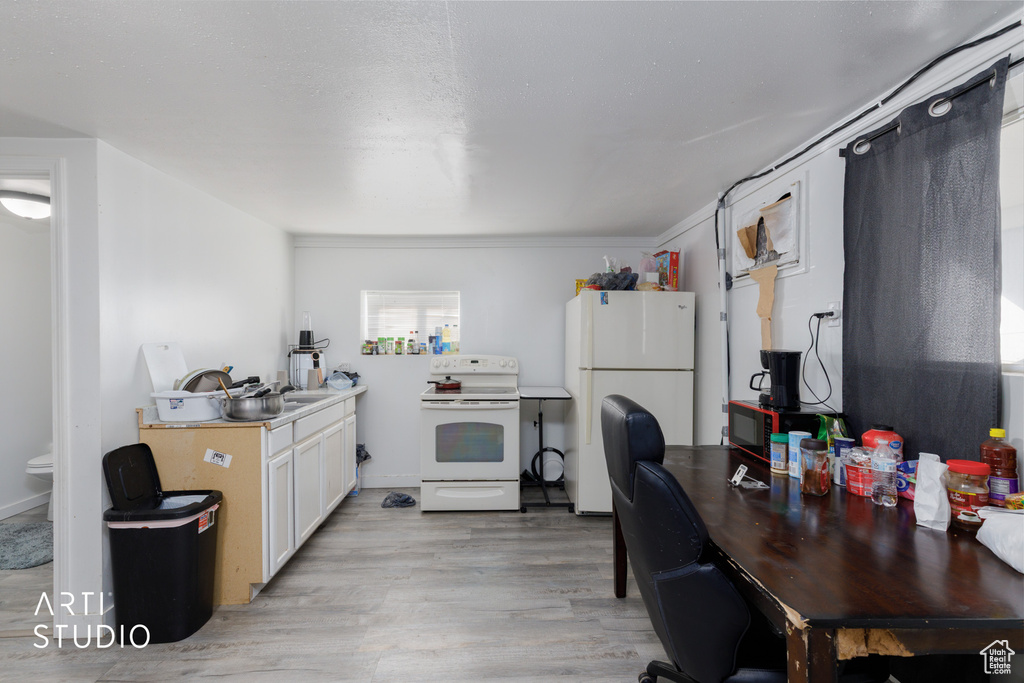 5801 S 7100 W Hooper, UT 84315