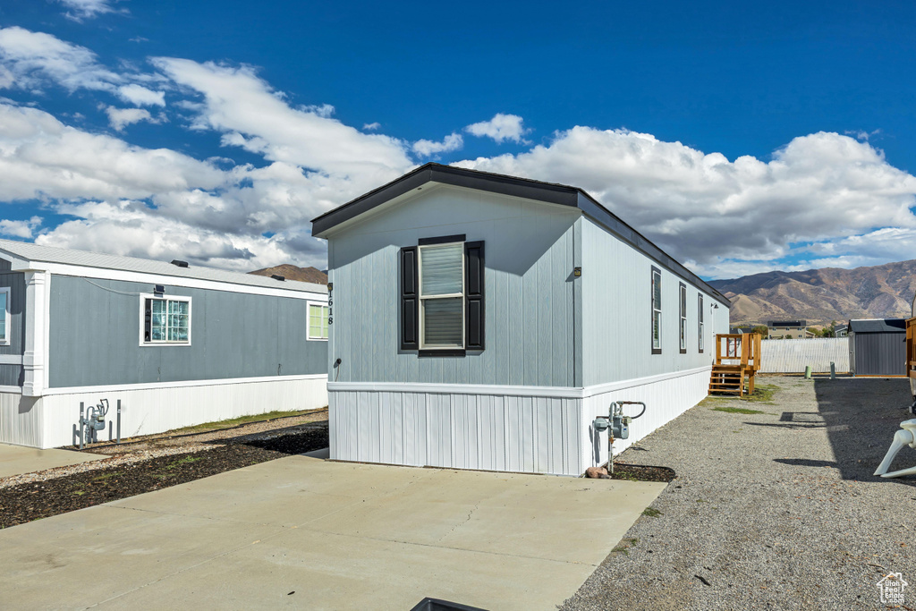 Photo 3 for MLS #2117136 at 1618 N 210 East