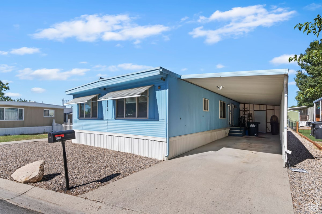 Photo 2 for MLS #2117140 at 4720 S Yucca Dr