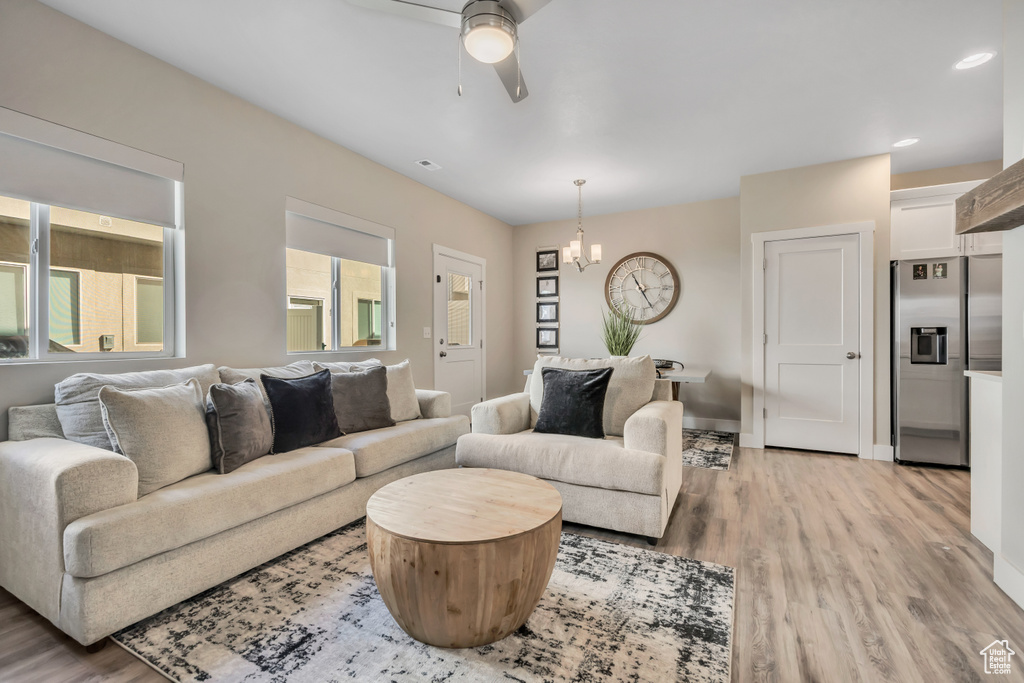 Photo 3 for MLS #2117144 at 2274 W 2710 South #271
