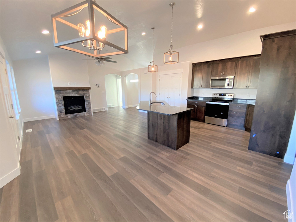 Photo 9 for MLS #2117147 at 125 S Freedom Way #216