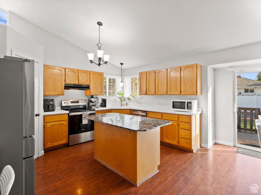 Photo 5 for MLS #2117164 at 218 E 7615 South