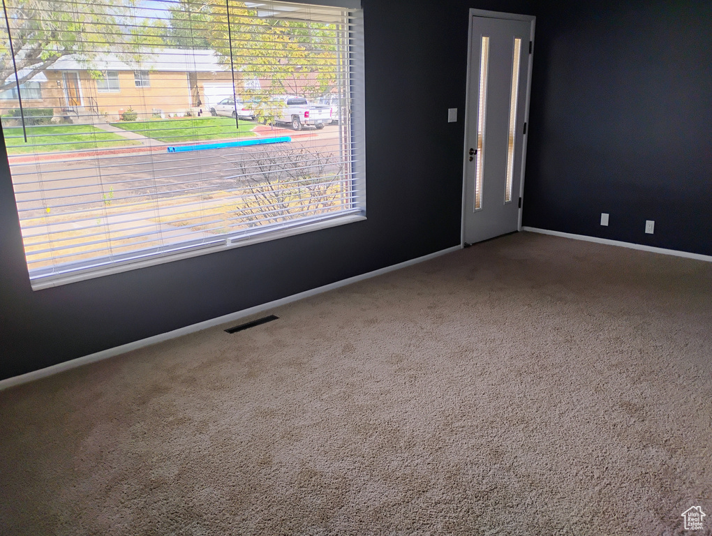 Photo 2 for MLS #2117168 at 70 Sycamore Cir