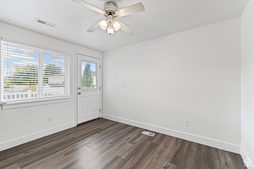 Photo 6 for MLS #2117173 at 470 N 75 West