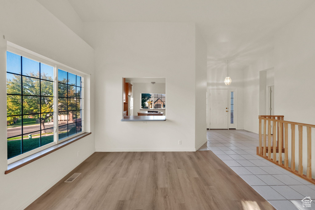 Photo 14 for MLS #2117175 at 524 S Oak Ln #3
