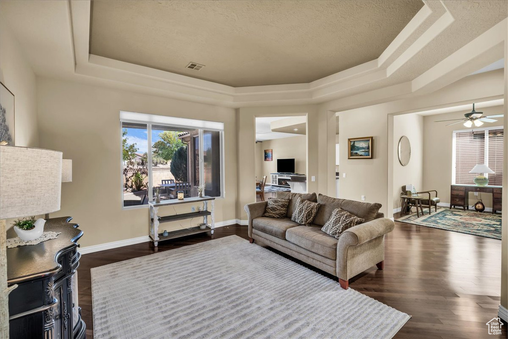 Photo 7 for MLS #2117177 at 2034 W Sunstar Cir
