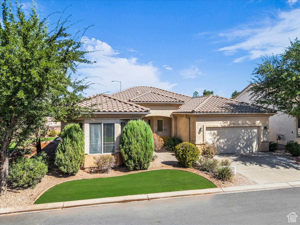Photo 3 for MLS #2117177 at 2034 W Sunstar Cir