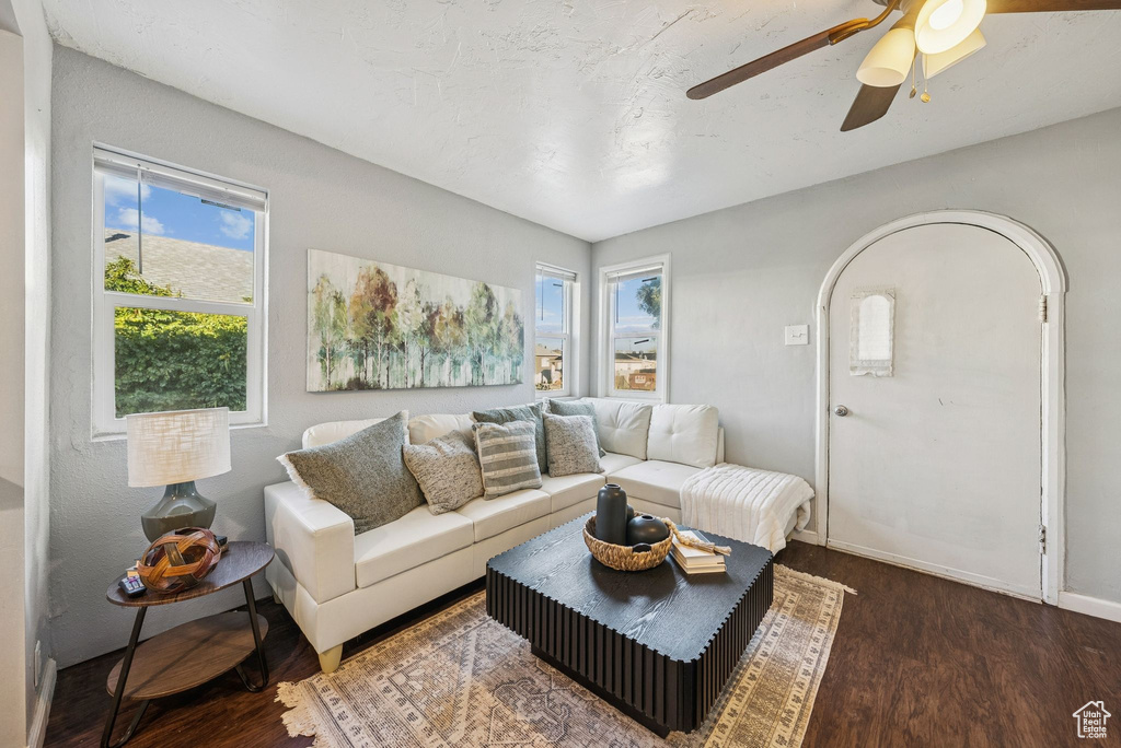 Photo 10 for MLS #2117187 at 168 E Helm Ave