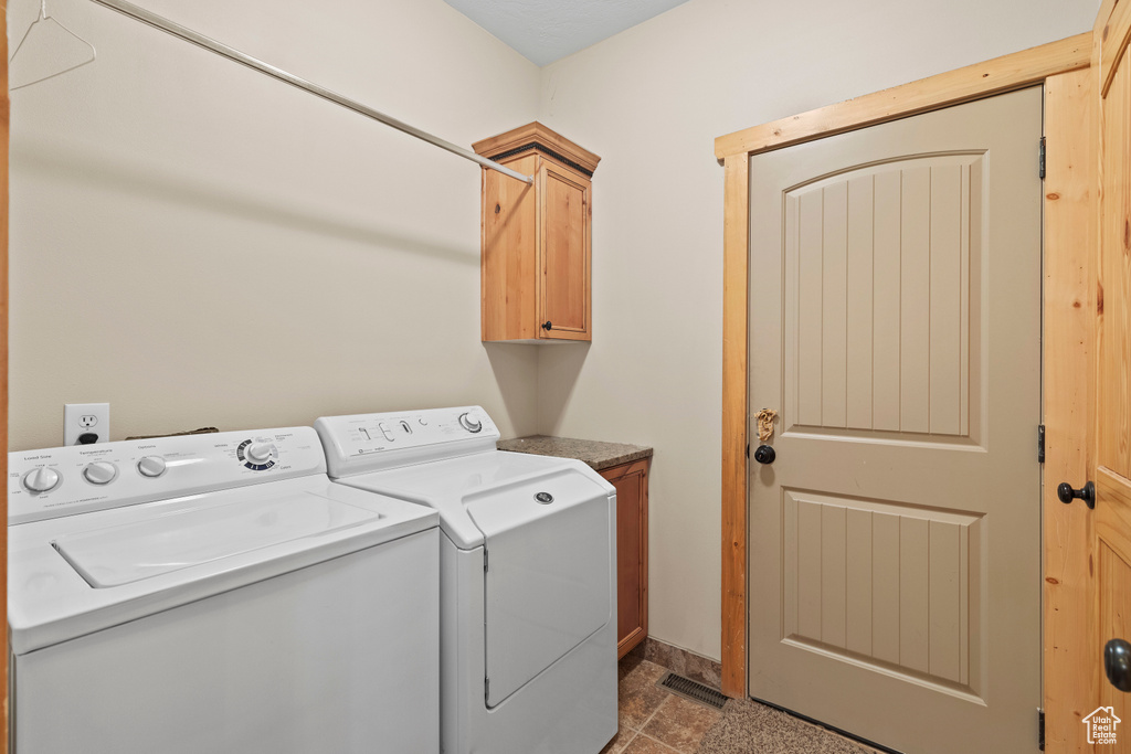 Photo 14 for MLS #2117197 at 278 W Caddy Cir