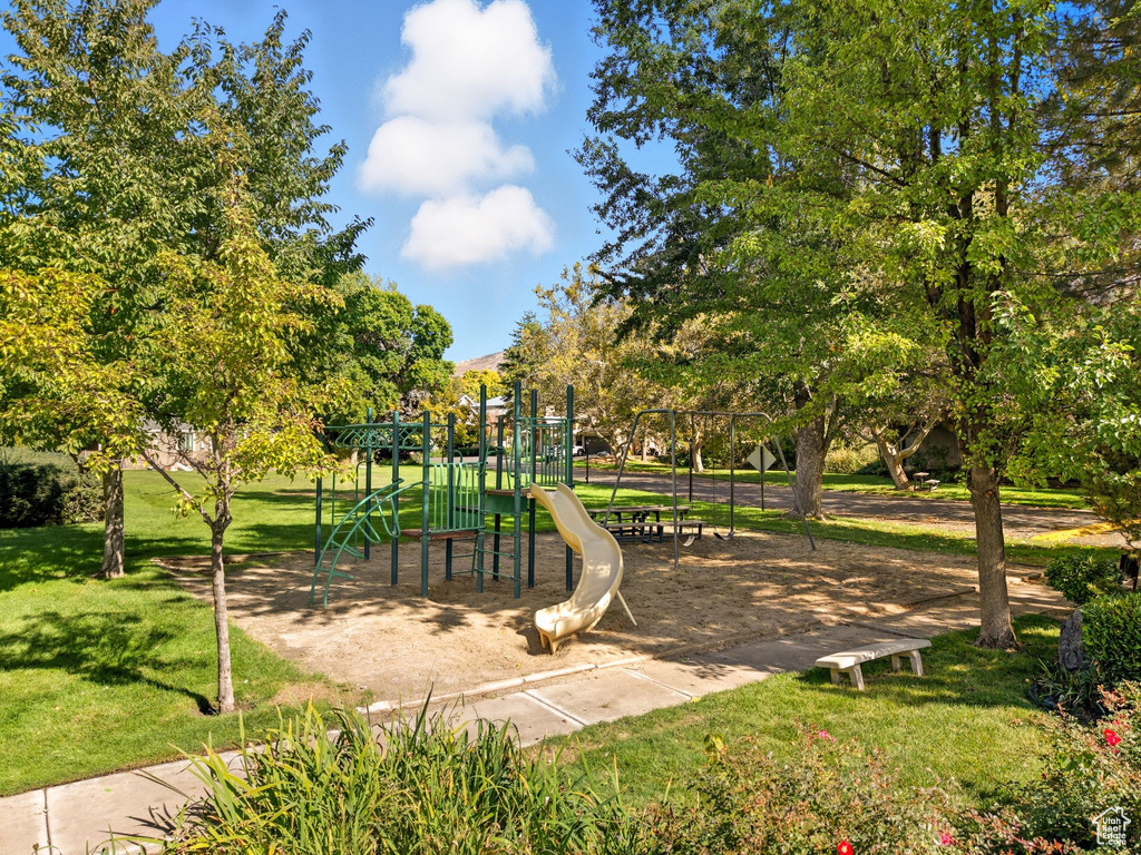 Photo 30 for MLS #2117205 at 2823 N Marrcrest