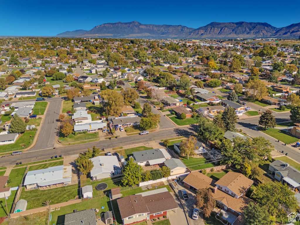 389 W 2575 N Sunset, UT 84015