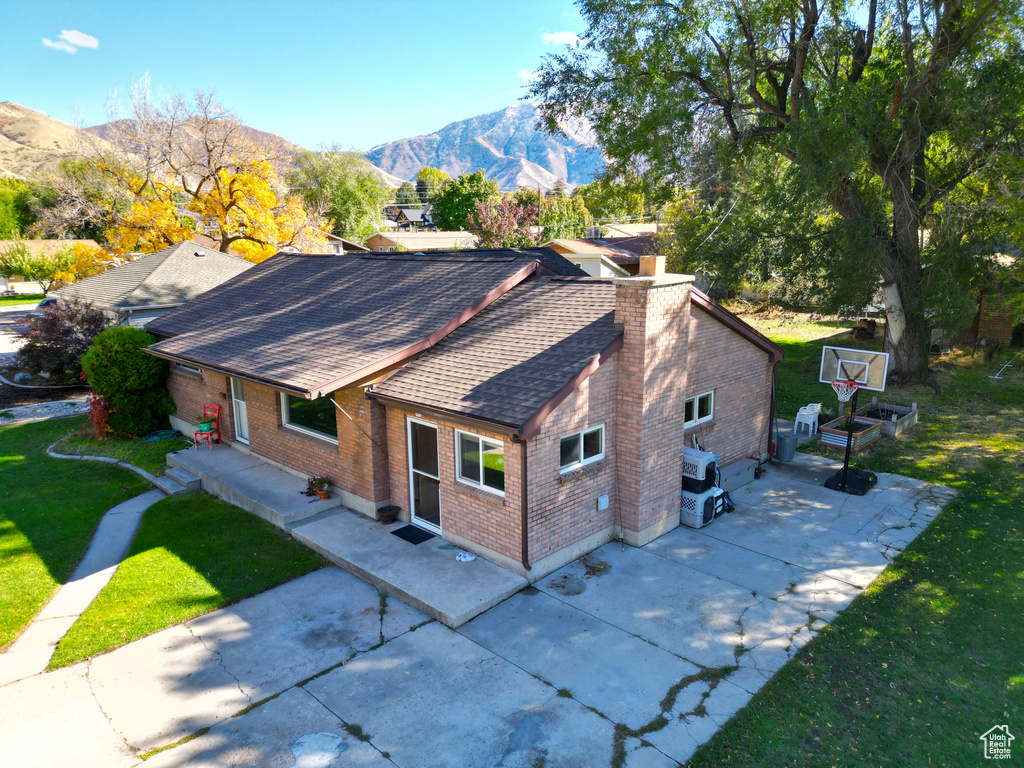 Photo 25 for MLS #2117211 at 834 E Center St