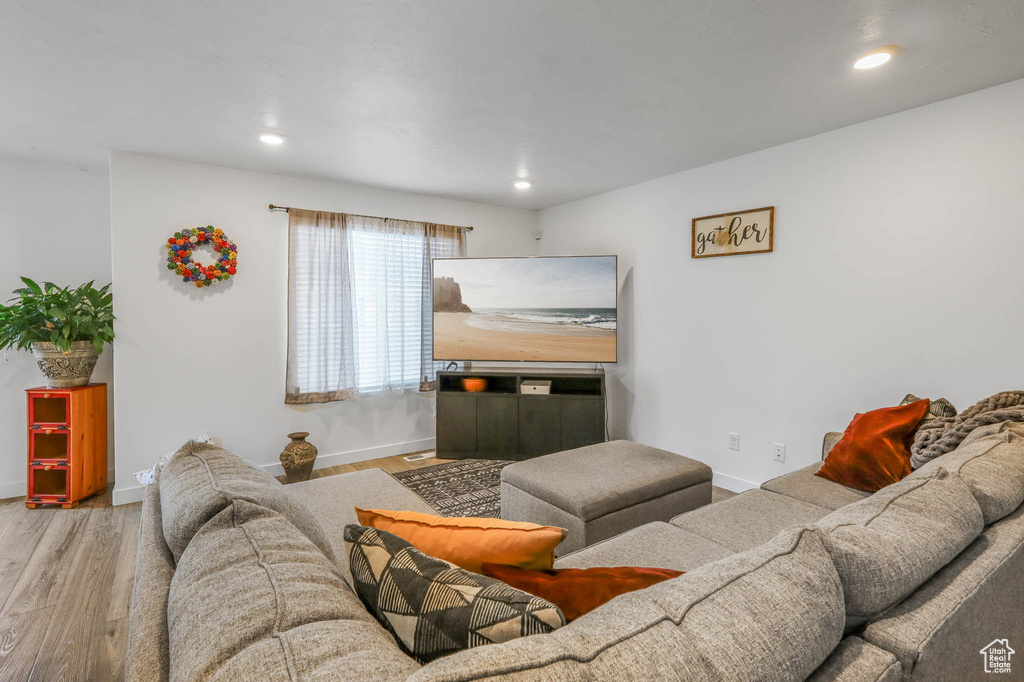 Photo 5 for MLS #2117216 at 1847 E Eagle Ln