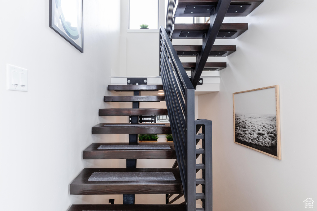 649 N LOCHWOOD DR #84 Garden City, UT 84028