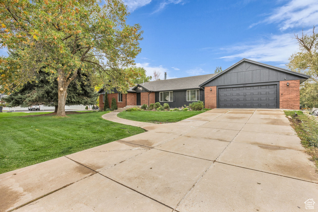 Photo 3 for MLS #2117242 at 461 E 2175 North
