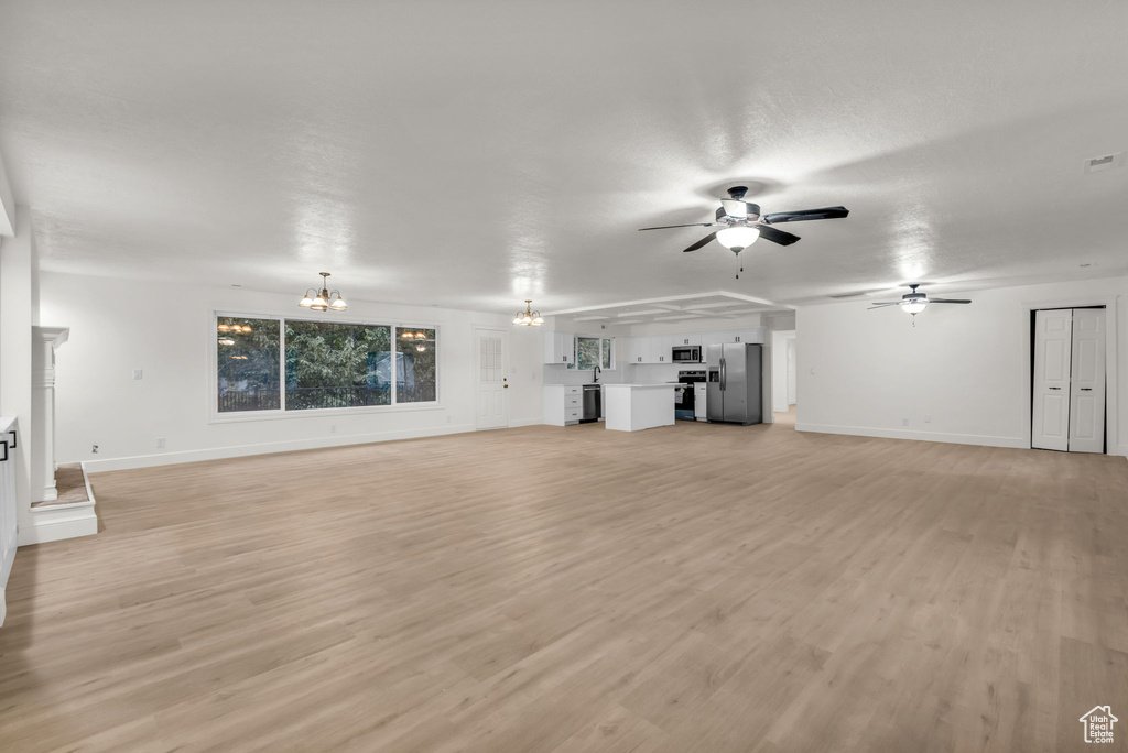 Photo 10 for MLS #2117242 at 461 E 2175 North
