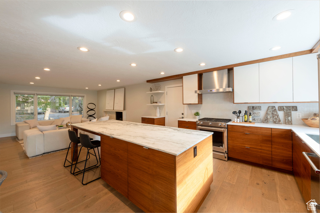 Photo 9 for MLS #2117246 at 2894 E Kentucky Ave