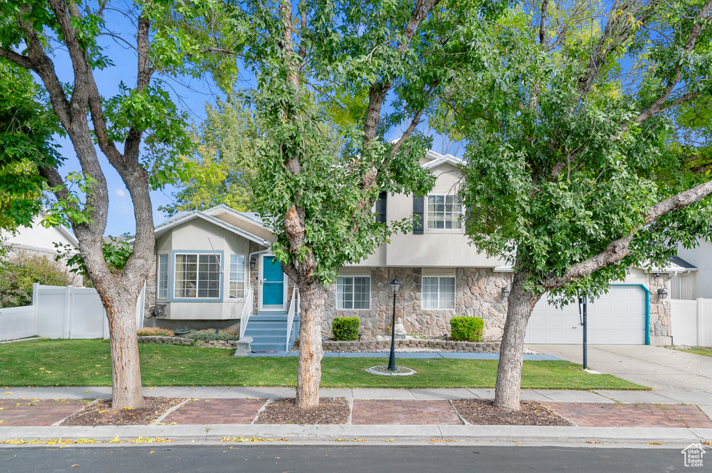 Photo 2 for MLS #2117250 at 3224 W 7970 South